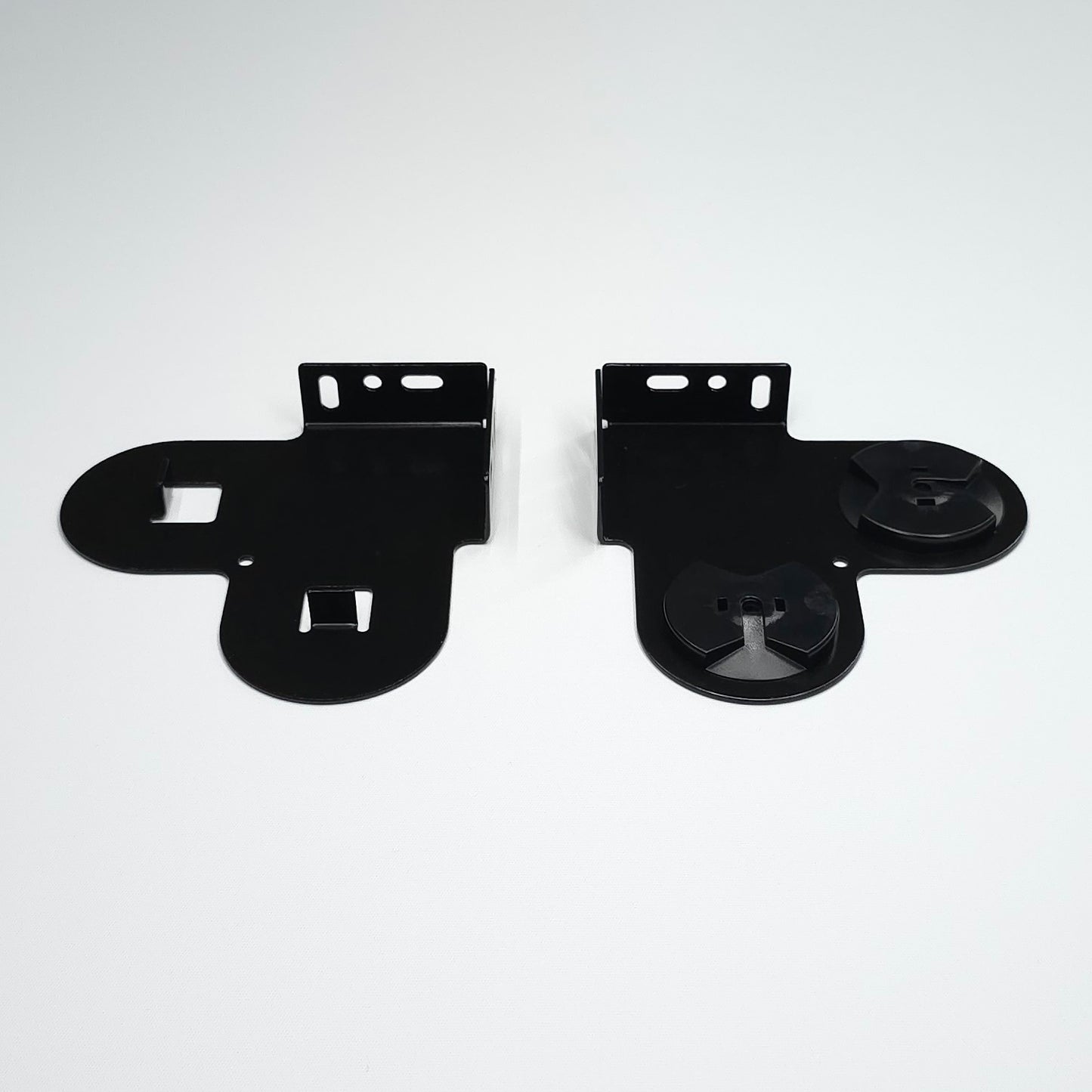 Roller RB08 DB Square-X Bracket Black