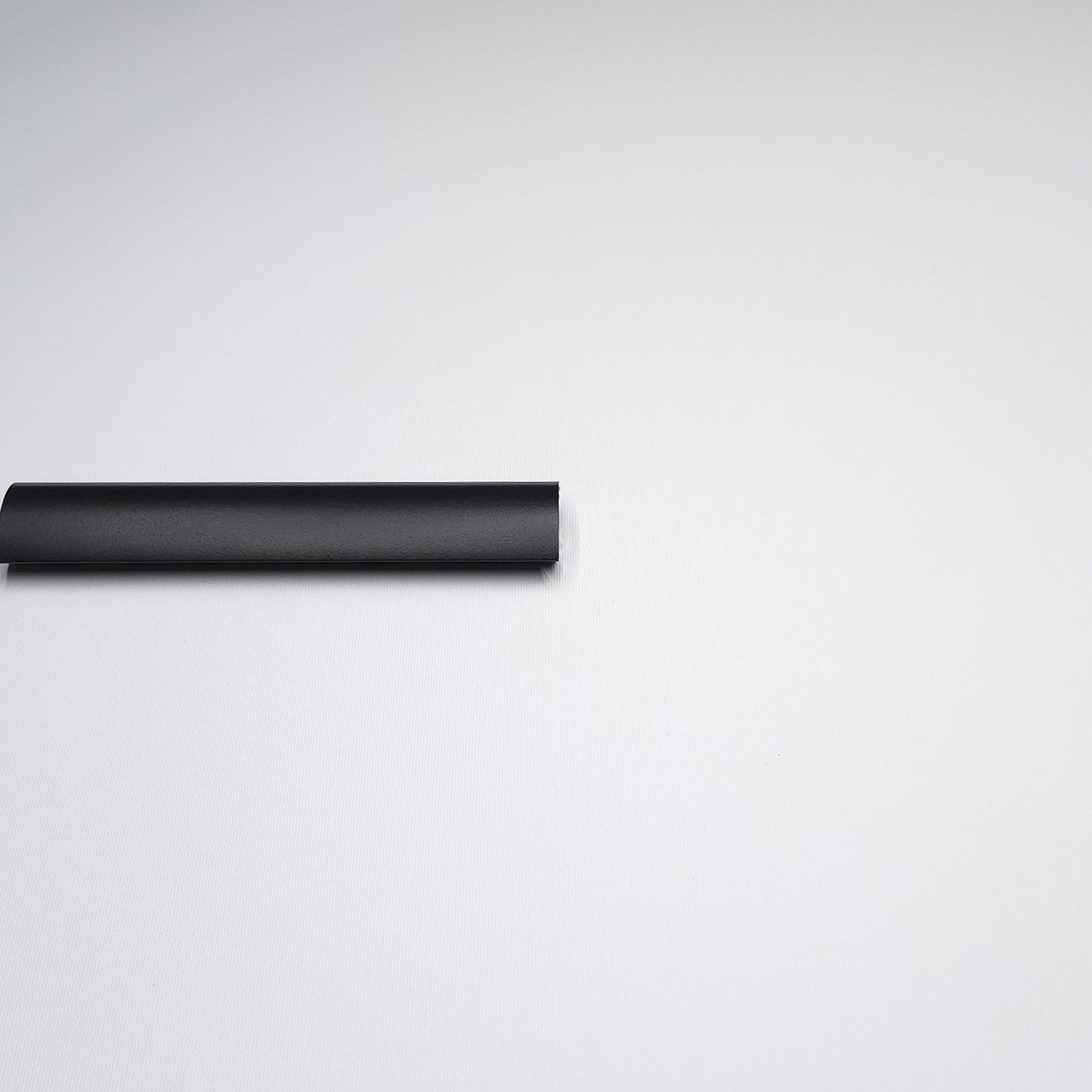 (SAMPLE ONLY) Roller Oval 5.8m Bottom Bar Matte Black