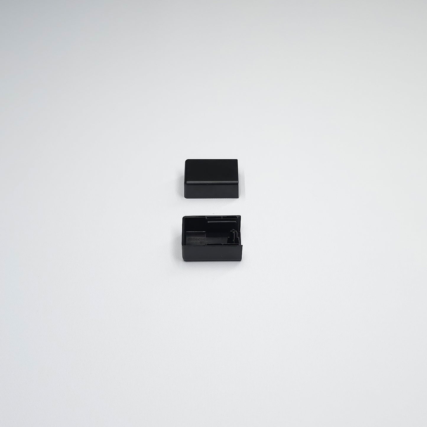 Curtain Standard TOP Bracket Cover Black