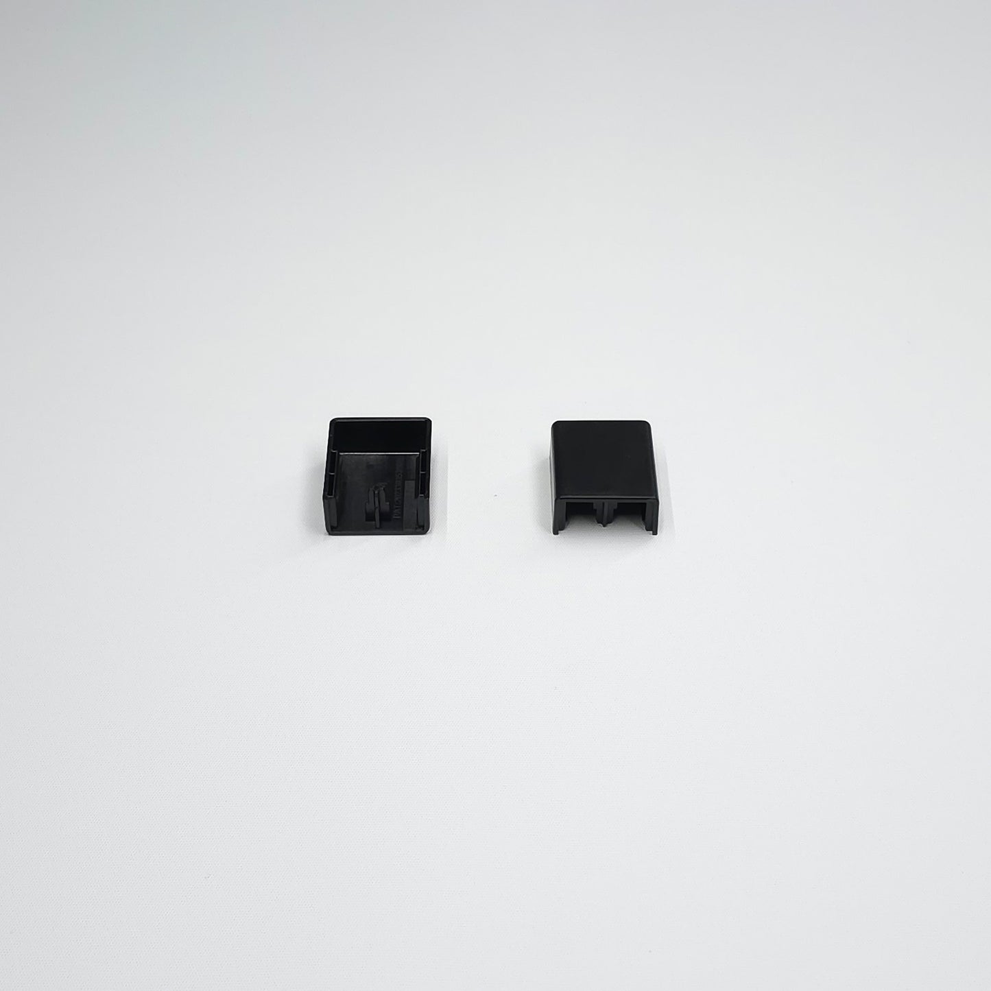 Curtain Standard TOP Bracket Cover Black