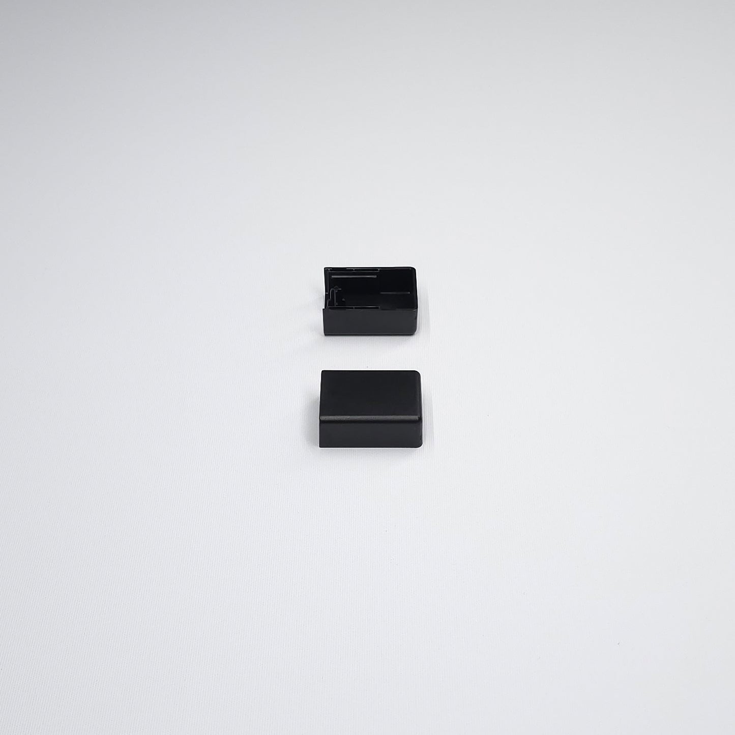 Curtain Standard TOP Bracket Cover Black