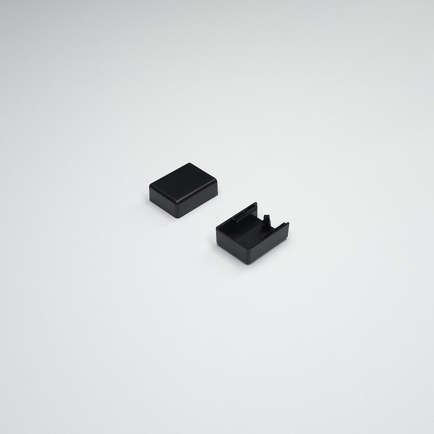 Curtain Standard TOP Bracket Cover Black